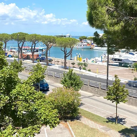 Darsena Cond Brezza Apartment *